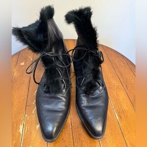Stuart Weitzman‎ Black Faux Fur Lined Lace Up Leather Ankle Booties 7.5AA…